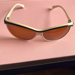 Oliver Peoples Sunglasses- excellent condition. Designer sunglasses.